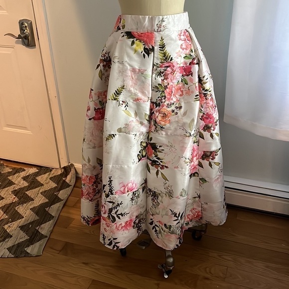 eShakti Fully Lined Floral Fancy Skirt with Pockets Size 2X 20W - Picture 5 of 12